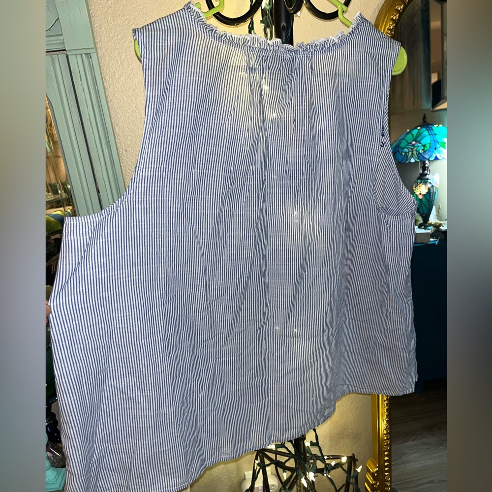 Lane Bryant Sleeveless Embroidered Top Sz 20 - Picture 6 of 8
